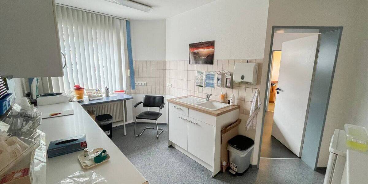 Gewerbeobjekt Wissen - 9 Zimmer, 900&euro; | Angebot:26106223