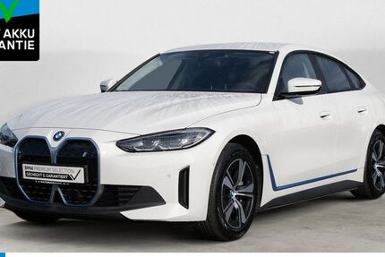 BMW i4 53.030 km 38.890 &euro; Waldbröl 51545