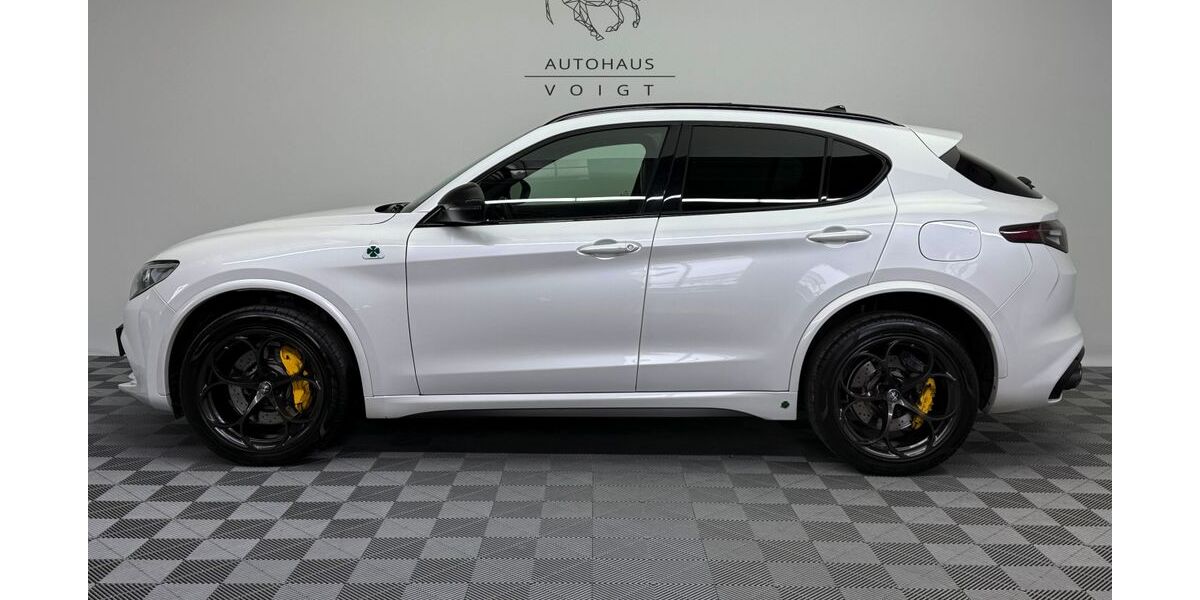 Alfa Romeo Stelvio 67.000 km 52.490 &euro; Radevormwald 42477