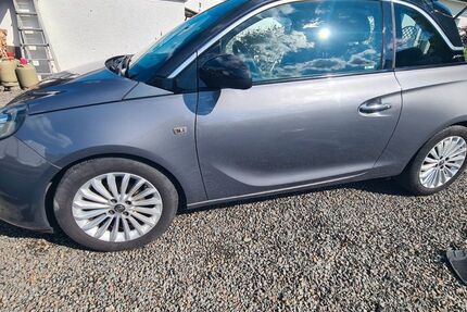 Opel Adam 82.000 km 7.500 &euro; Engelskirchen 51766
