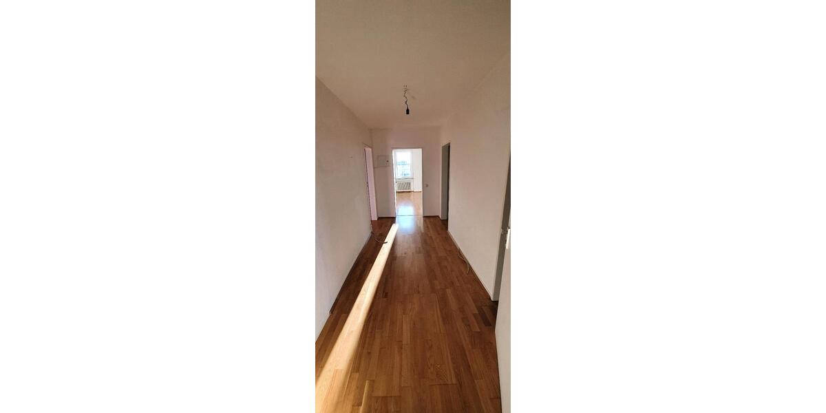 Dachgeschoßwohnung Lüdenscheid Staberg - 2 Zimmer, 75 m&sup2;, 540&euro; | Angebot:27596201