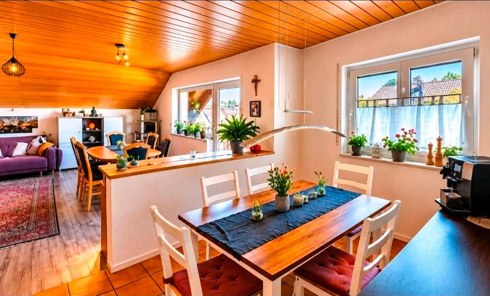 Dachgeschoßwohnung Ruppichteroth - 3.5 Zimmer, 106 m&sup2;, 1.500&euro; | Angebot:27618429