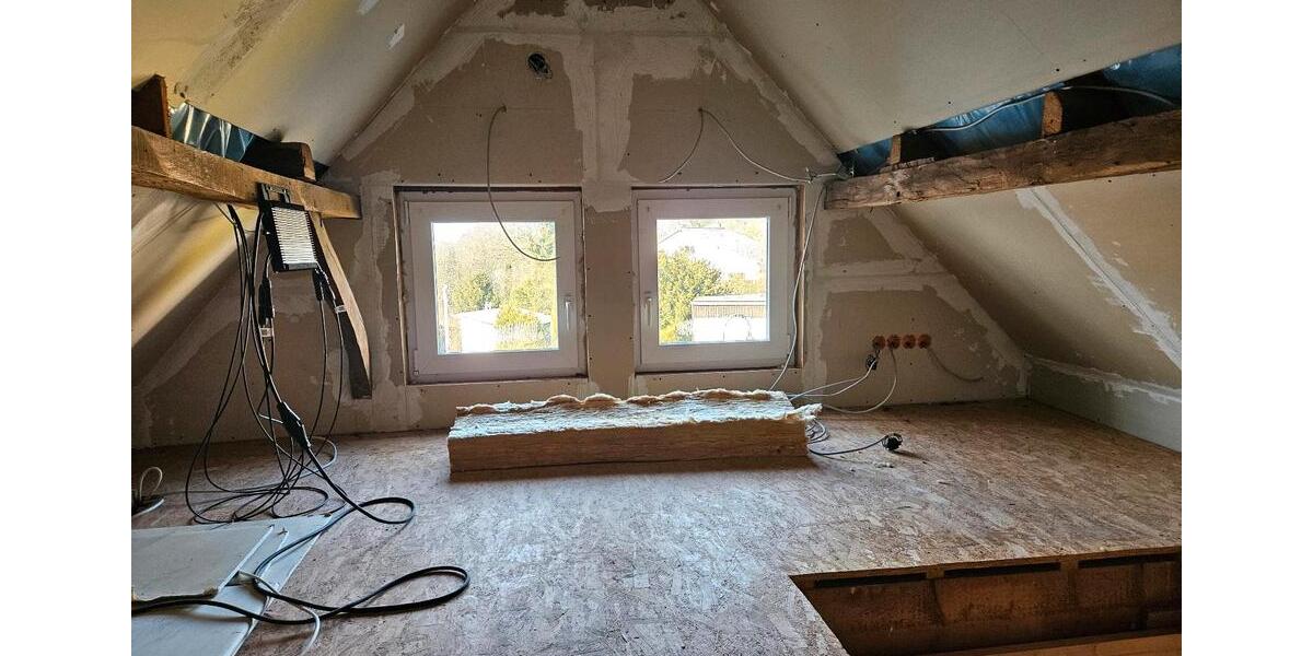 Einfamilienhaus Wermelskirchen - 3.5 Zimmer, 84 m&sup2;, 230.000&euro; | Angebot:25139010