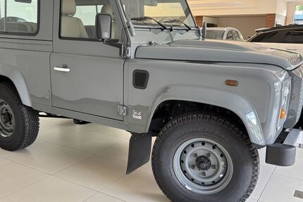 Land Rover Defender 1.100 km 326.900 &euro; Niederfischbach 57572