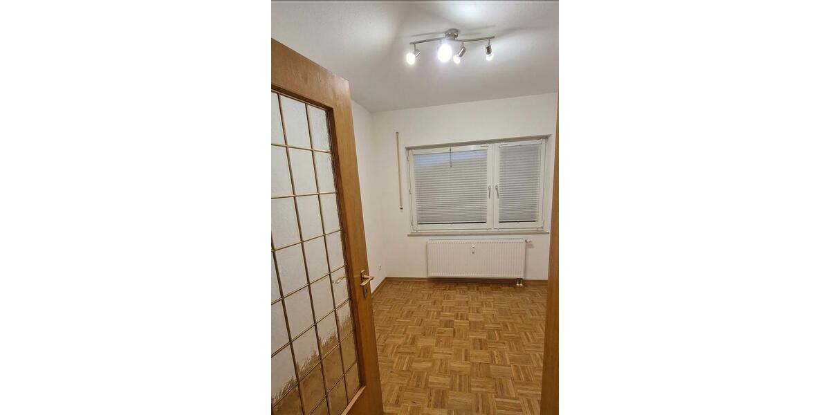 Erdgeschoßwohnung Wiehl - 3 Zimmer, 90 m&sup2;, 640&euro; | Angebot:27583748