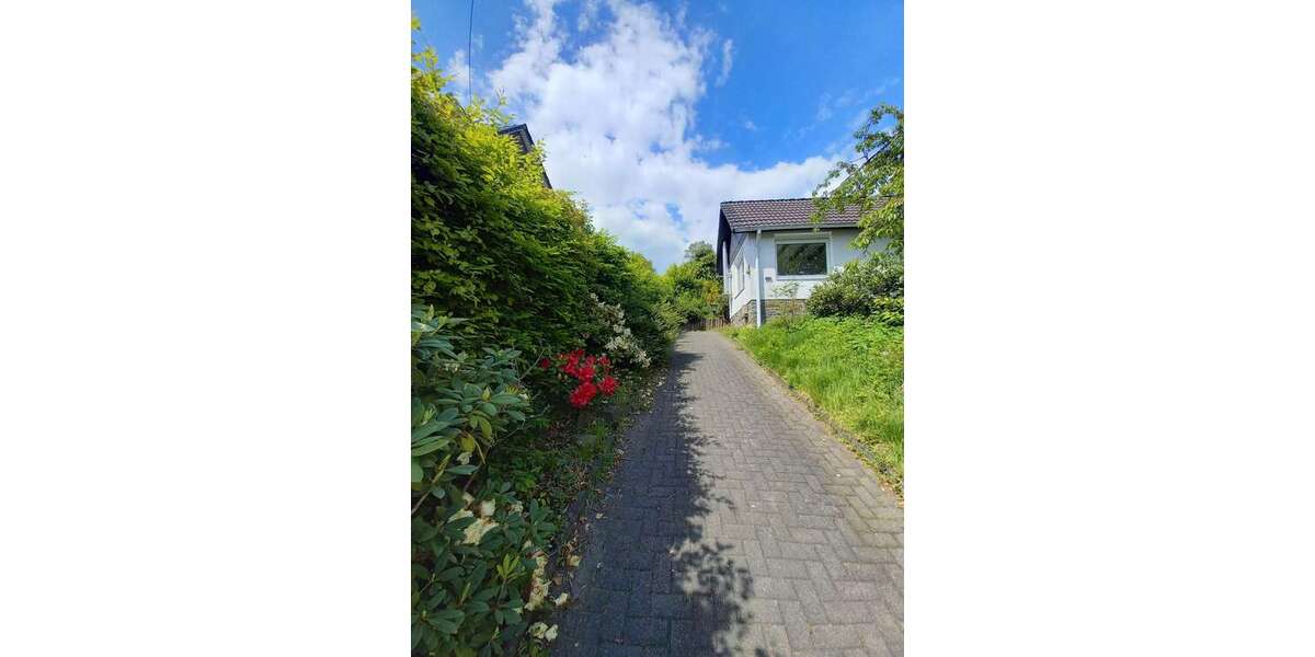 Einfamilienhaus Wiehl - 4 Zimmer, 100 m&sup2;, 225.000&euro; | Angebot:26582378