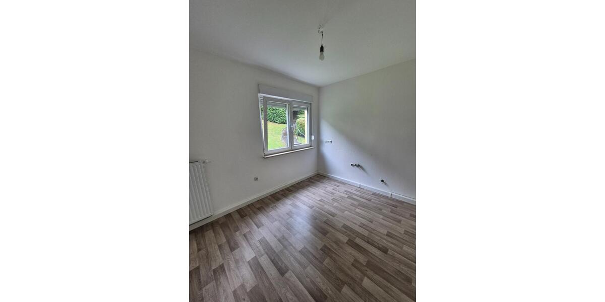 Hochparterre Gummersbach - 2 Zimmer, 52 m&sup2;, 600&euro; | Angebot:25873456