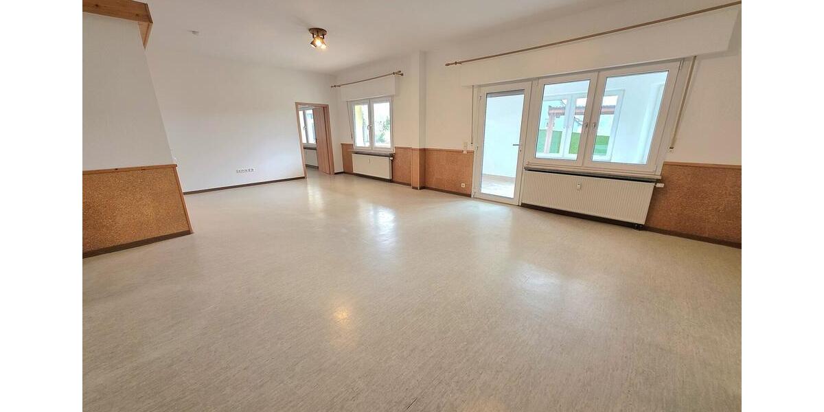 Erdgeschoßwohnung Herscheid - 2 Zimmer, 66 m&sup2;, 430&euro; | Angebot:25256996