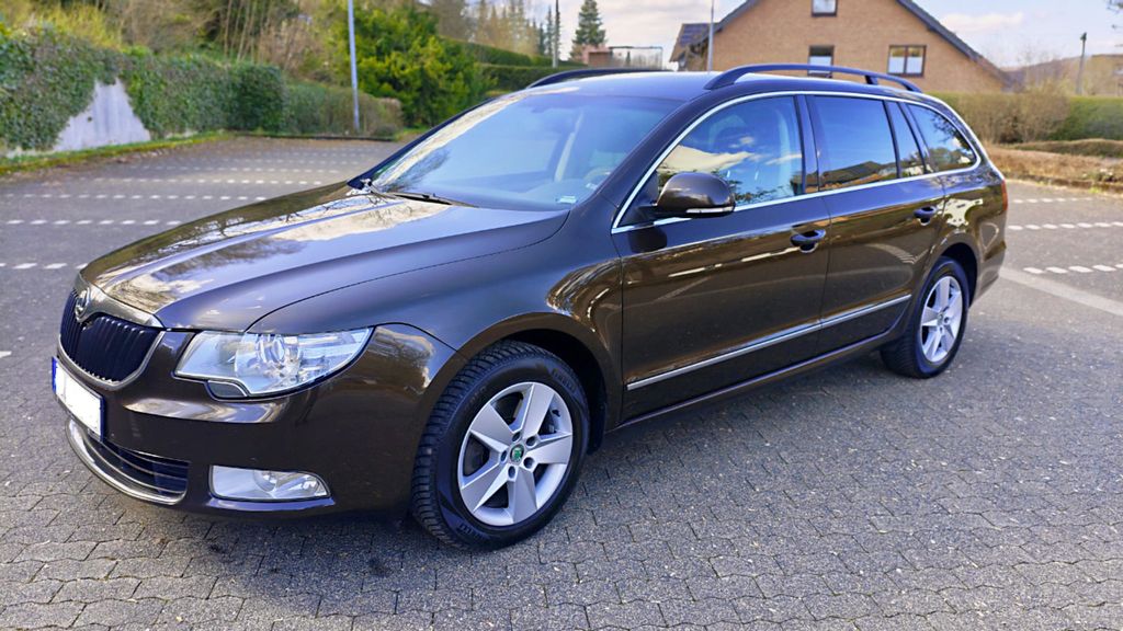 Skoda Superb 262.000 km 7.500 &euro; Reichshof 51580