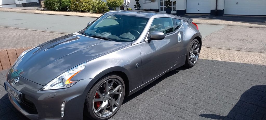 Nissan 370Z 34.000 km 27.000 &euro; Olpe 57462