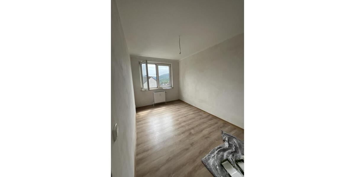 Etagenwohnung Plettenberg - 3 Zimmer, 66 m&sup2;, 389&euro; | Angebot:21317102
