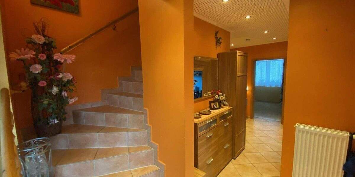 Einfamilienhaus Waldbröl - 6 Zimmer, 126 m&sup2;, 399.000&euro; | Angebot:25724184