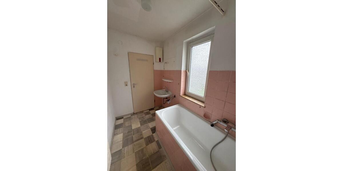 Etagenwohnung Nümbrecht - 1 Zimmer, 38 m&sup2;, 299&euro; | Angebot:27577485