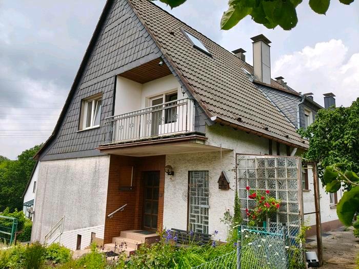 Doppelhaushälfte Lüdenscheid - 5 Zimmer, 183 m&sup2;, 279.000&euro; | Angebot:26891930