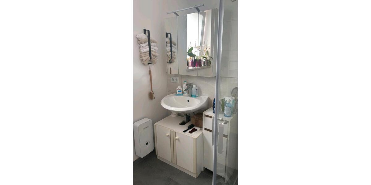 Erdgeschoßwohnung Waldbröl - 3 Zimmer, 80 m&sup2;, 1.000&euro; | Angebot:27586888