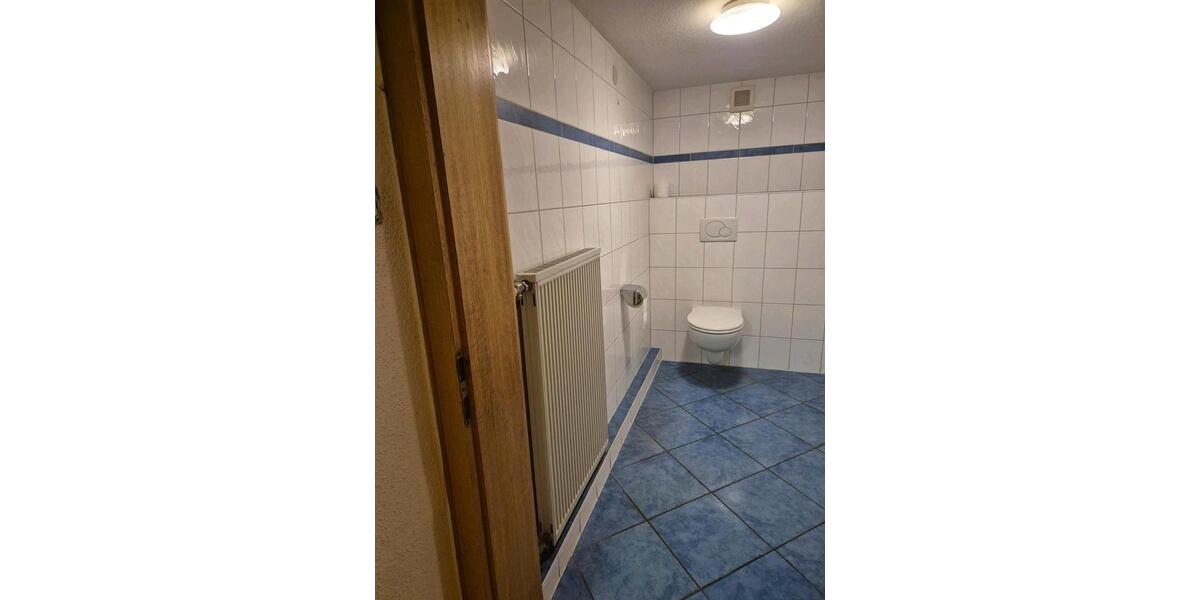 Einfamilienhaus Reichshof - 10 Zimmer, 250 m&sup2;, 249.000&euro; | Angebot:26123093