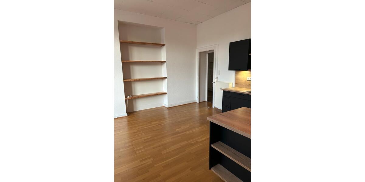 Etagenwohnung Waldbröl - 1 Zimmer, 93 m&sup2;, 760&euro; | Angebot:27572520