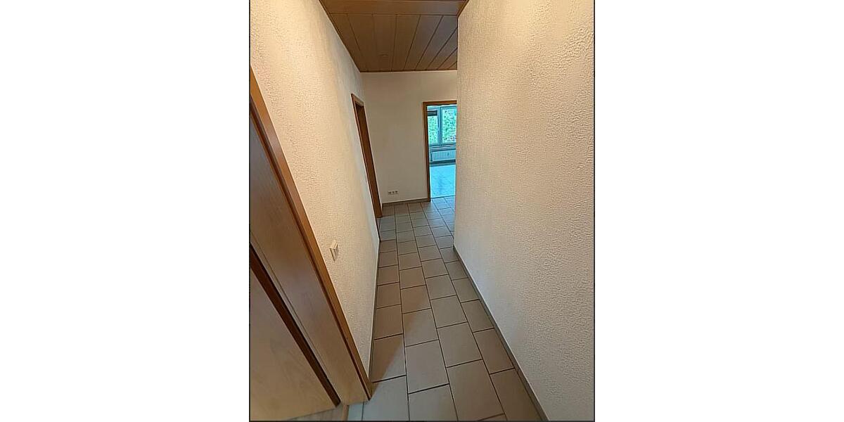 Etagenwohnung Plettenberg - 4 Zimmer, 105 m&sup2;, 750&euro; | Angebot:27570289