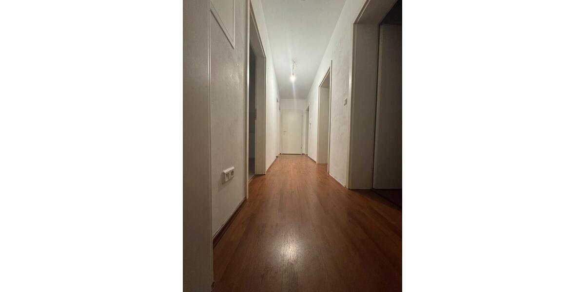 Etagenwohnung Radevormwald - 4 Zimmer, 76 m&sup2;, 570&euro; | Angebot:26119861