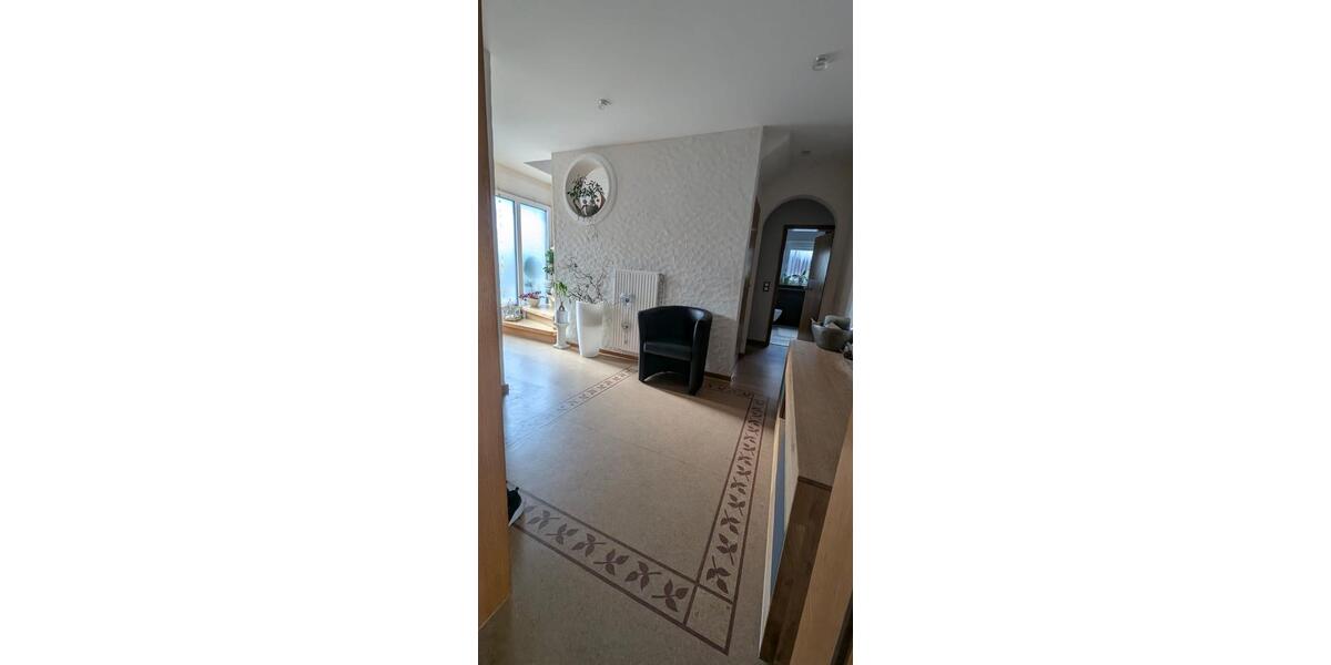 Einfamilienhaus Reichshof - 10 Zimmer, 171 m&sup2;, 579.000&euro; | Angebot:26059938