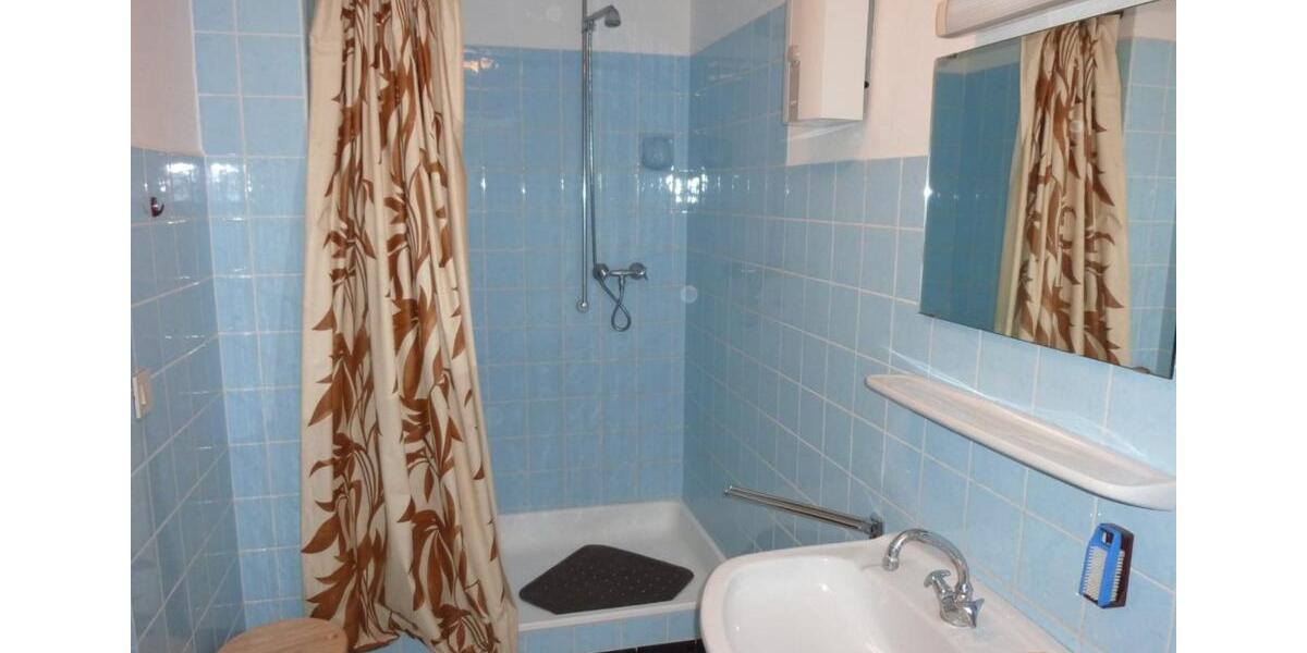 Mehrfamilienhaus, Wohnhaus Reichshof - 8 Zimmer, 206 m&sup2;, 495.000&euro; | Angebot:25436764