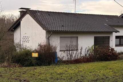 Haus Windeck Herchen - 8 Zimmer, 207 m&sup2;, 265.000&euro; | Angebot:25680471