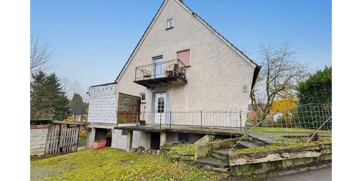 Mehrfamilienhaus, Wohnhaus Windeck Rosbach - 6 Zimmer, 172 m&sup2;, 199.000&euro; | Angebot:25738135