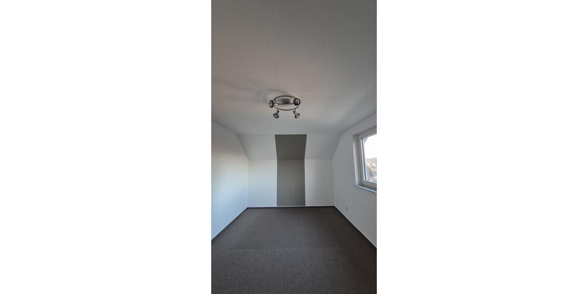 Dachgeschoßwohnung Waldbröl - 2 Zimmer, 70 m&sup2;, 550&euro; | Angebot:27553933