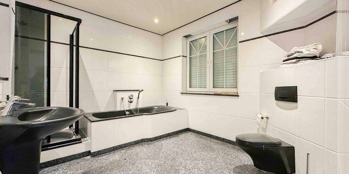 Einfamilienhaus Kürten Olpe - 8 Zimmer, 649.000&euro; | Angebot:26055669