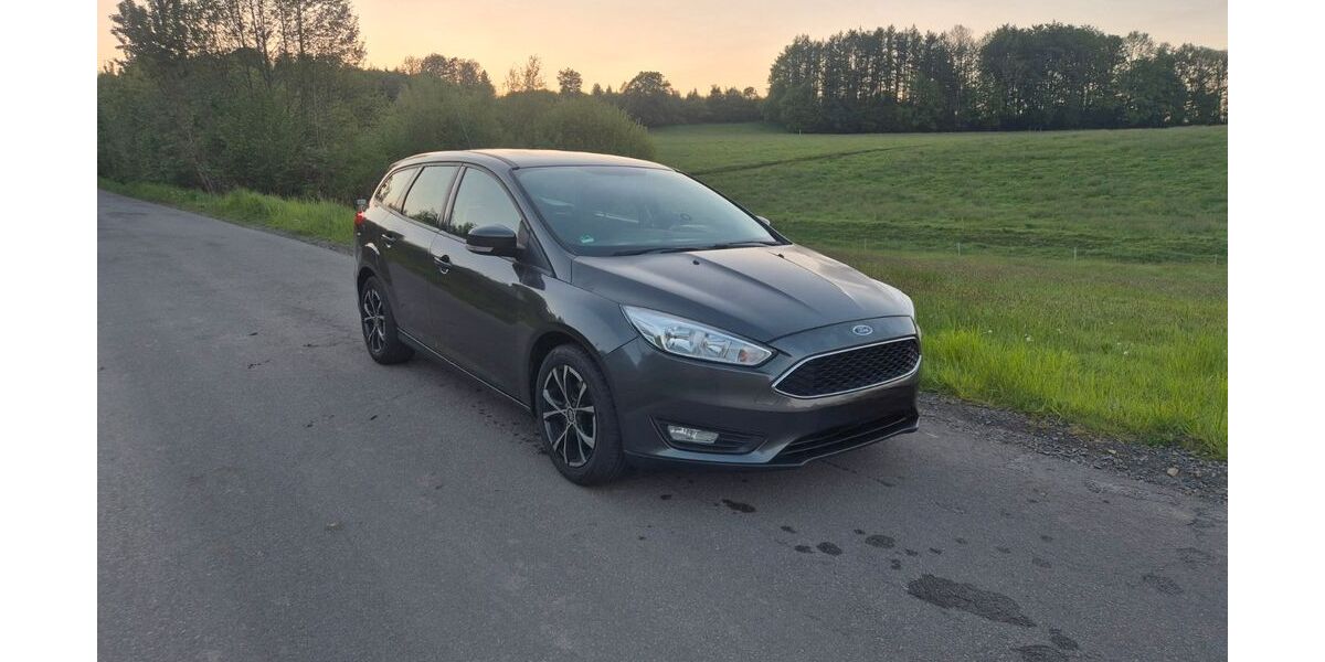 Ford Focus 141.000 km 7.000 &euro; Marienheide 51709