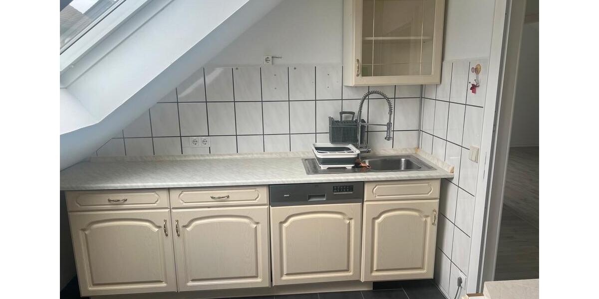 Dachgeschoßwohnung Attendorn - 1 Zimmer, 75 m&sup2;, 700&euro; | Angebot:25635950