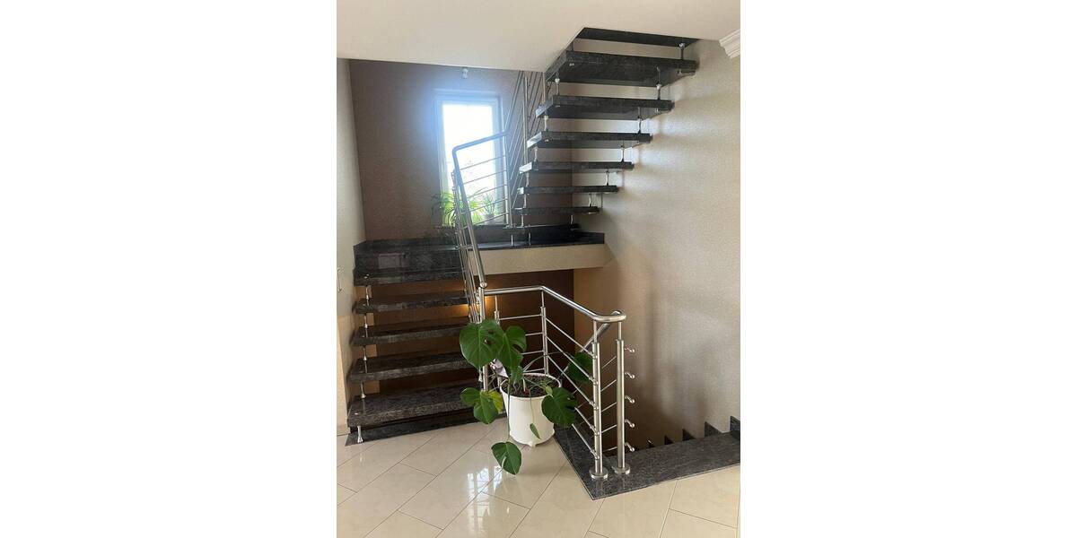 Einfamilienhaus Ruppichteroth - 5 Zimmer, 166 m&sup2;, 560.000&euro; | Angebot:25690092