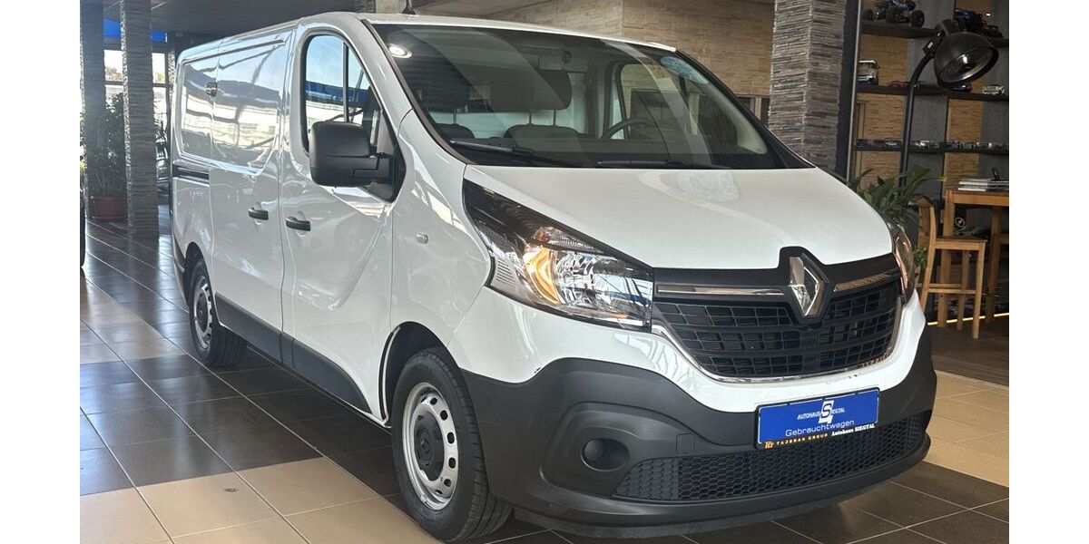 Renault Trafic 32.975 km 18.400 &euro; Eitorf 53783