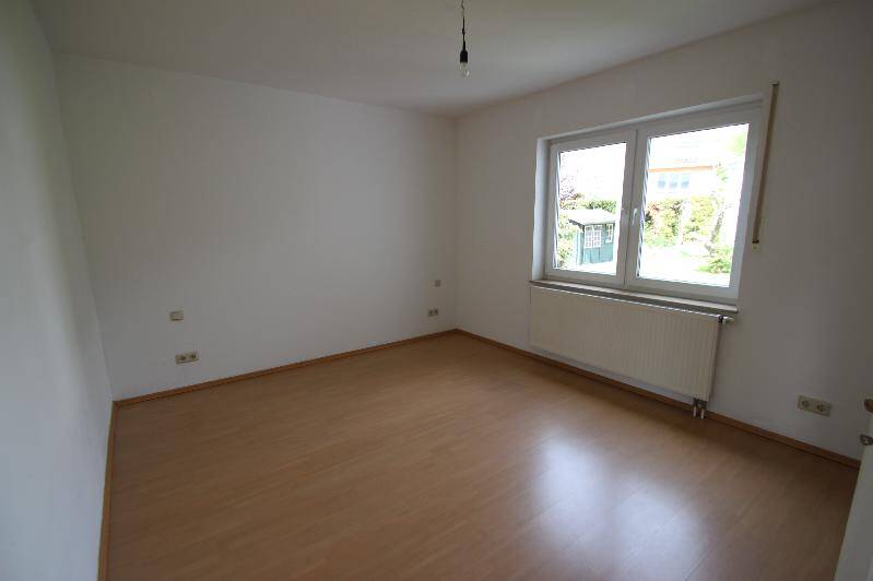 Etagenwohnung Gummersbach Berghausen - 6 Zimmer, 130 m&sup2;, 269.000&euro; | Angebot:25690106