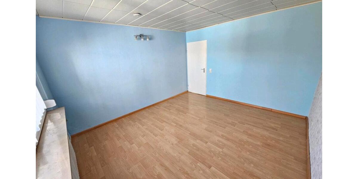 Etagenwohnung Bergneustadt - 3 Zimmer, 77 m&sup2;, 700&euro; | Angebot:25901566