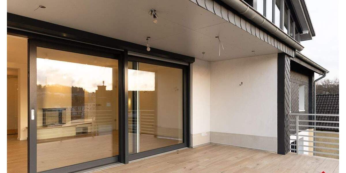 Luxuriöse Mietwohnung im Erdgeschoss mit Kamin, Balkon und Terrasse - Etagenwohnung Meinerzhagen | Angebot:23978293