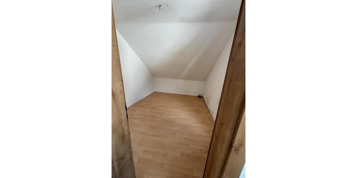Einfamilienhaus Windeck - 4 Zimmer, 115 m&sup2;, 1.300&euro; | Angebot:25352182