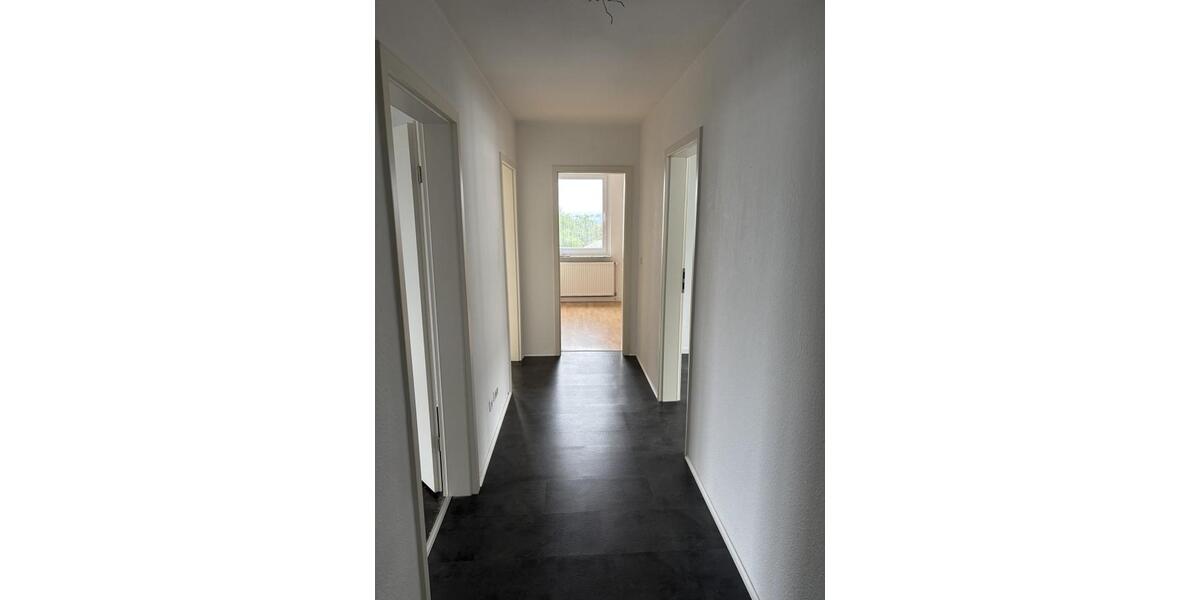 Dachgeschoßwohnung Lüdenscheid Othlinghausen - 3 Zimmer, 69 m&sup2;, 400&euro; | Angebot:25377667