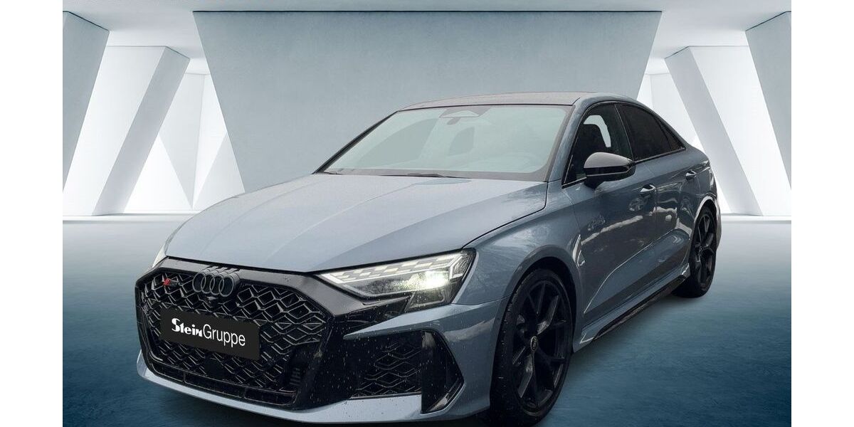 Audi RS3 4.000 km 74.950 &euro; Gummersbach 51645
