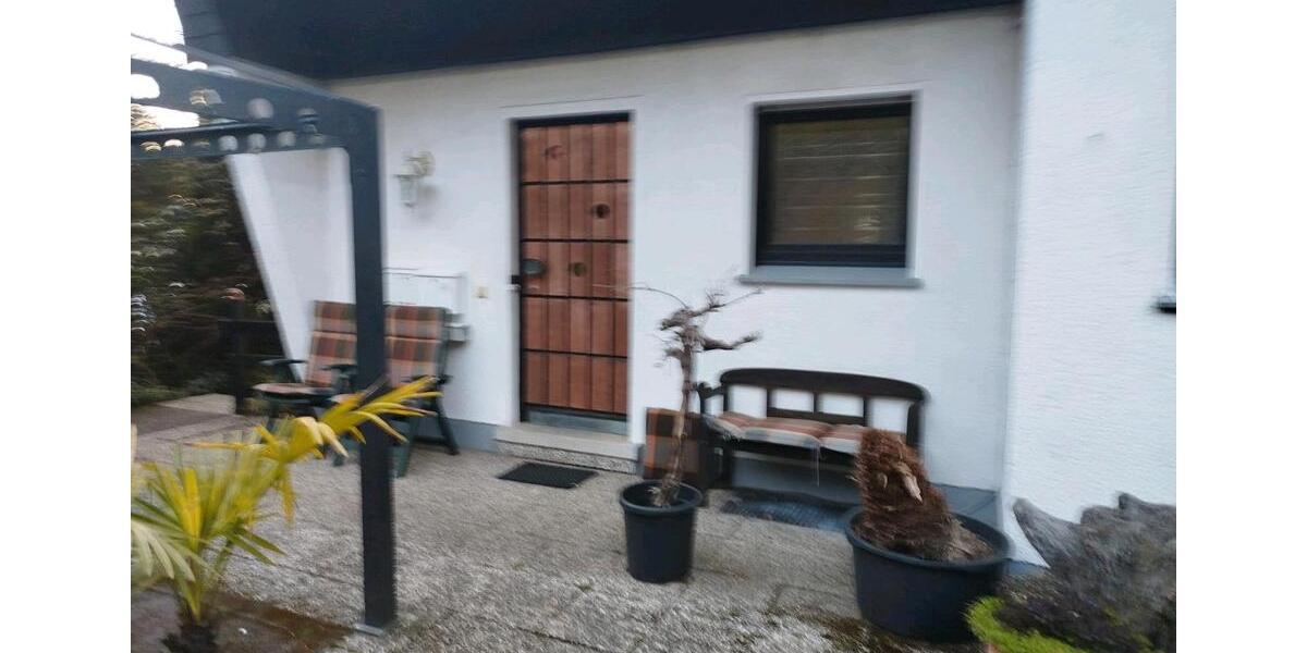 Erdgeschoßwohnung Bergneustadt - 3 Zimmer, 84 m&sup2;, 672&euro; | Angebot:27550518
