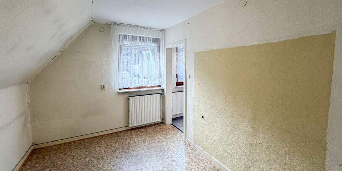 Einfamilienhaus Wissen - 5 Zimmer, 130 m&sup2;, 195.000&euro; | Angebot:25691929