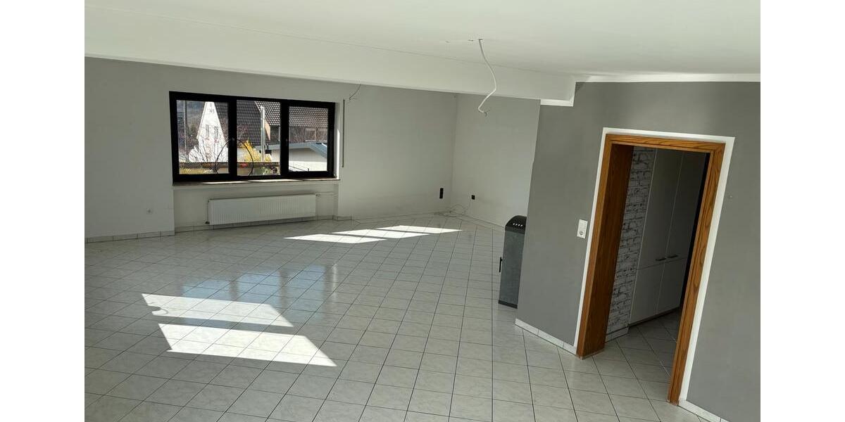 Einfamilienhaus Windeck - 4 Zimmer, 115 m&sup2;, 1.300&euro; | Angebot:25352182