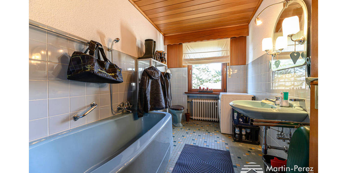 Etagenwohnung Breckerfeld - 3 Zimmer, 156 m&sup2;, 280.000&euro; | Angebot:26489453