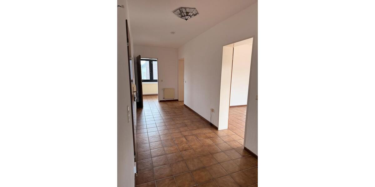 Etagenwohnung Lindlar - 3 Zimmer, 97 m&sup2;, 850&euro; | Angebot:24983734