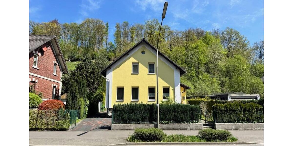 Einfamilienhaus Gummersbach Berstig Süd - 6 Zimmer, 120 m&sup2;, 279.000&euro; | Angebot:26394992