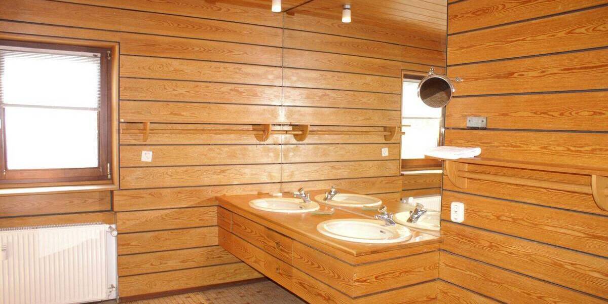 Mehrfamilienhaus, Wohnhaus Ruppichteroth - 9 Zimmer, 279 m&sup2;, 333.000&euro; | Angebot:25742820