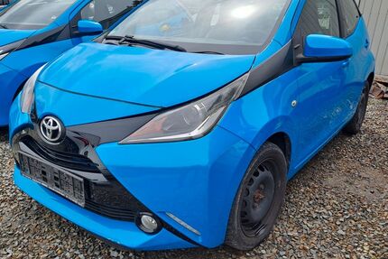 Toyota Aygo (X) 150.000 km 4.400 &euro; Waldbröl 51545