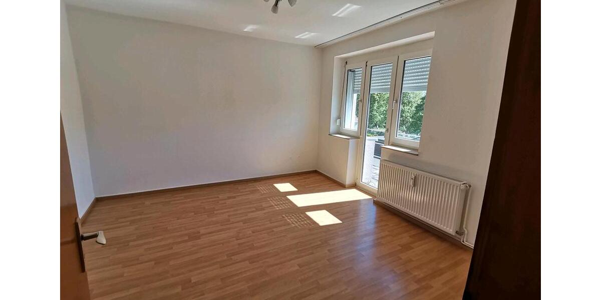 Etagenwohnung Wermelskirchen - 3 Zimmer, 80 m&sup2;, 1.020&euro; | Angebot:27551964