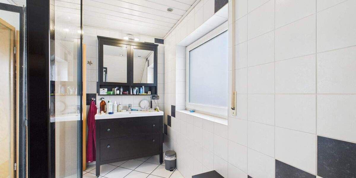 Einfamilienhaus Wissen - 4 Zimmer, 100 m&sup2;, 249.000&euro; | Angebot:25685709