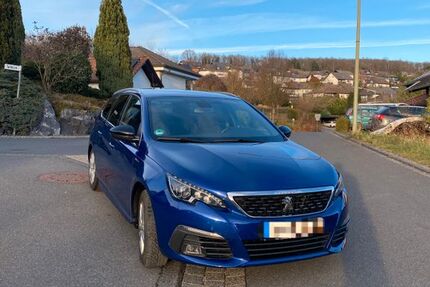 Peugeot 308 88.000 km 11.500 &euro; Harbach 57572
